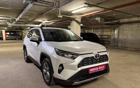 Toyota RAV4, 2022 год, 3 690 000 рублей, 1 фотография