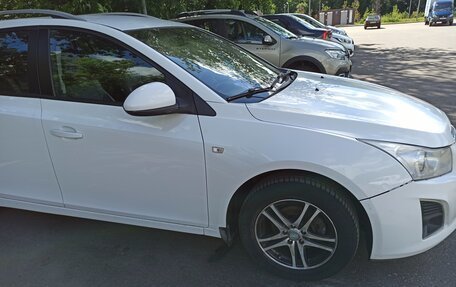 Chevrolet Cruze II, 2013 год, 760 000 рублей, 3 фотография