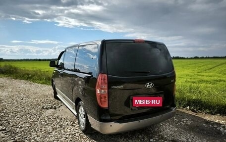 Hyundai H-1 II рестайлинг, 2014 год, 1 680 000 рублей, 3 фотография