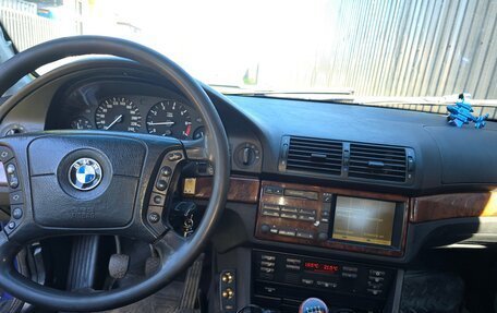 BMW 5 серия, 1999 год, 550 000 рублей, 6 фотография