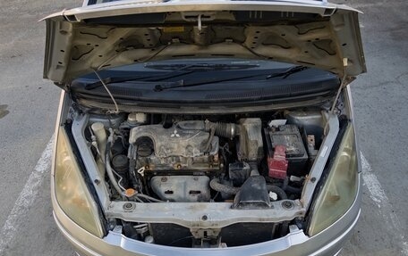 Mitsubishi Colt VI рестайлинг, 2002 год, 400 000 рублей, 9 фотография