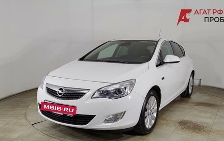 Opel Astra J, 2011 год, 760 000 рублей, 3 фотография