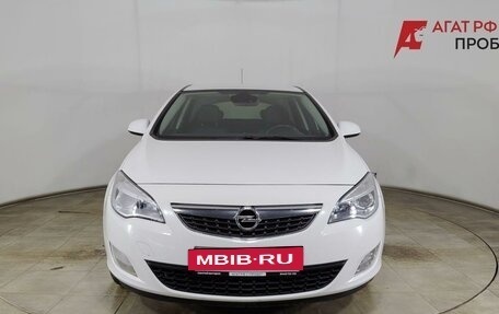 Opel Astra J, 2011 год, 760 000 рублей, 2 фотография