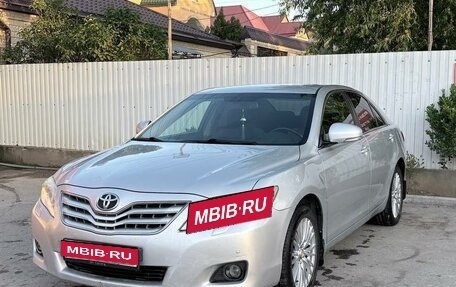 Toyota Camry, 2010 год, 860 000 рублей, 1 фотография