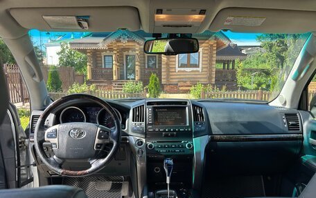 Toyota Land Cruiser 200, 2009 год, 3 300 000 рублей, 21 фотография