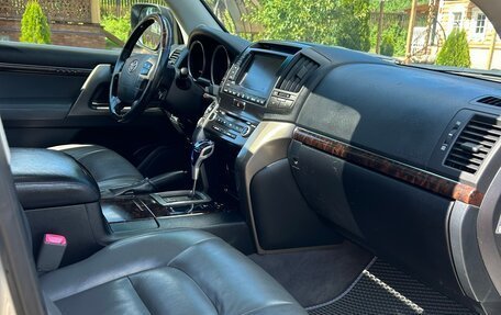 Toyota Land Cruiser 200, 2009 год, 3 300 000 рублей, 17 фотография