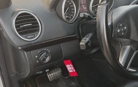 Mercedes-Benz GL-Класс, 2011 год, 2 400 000 рублей, 9 фотография