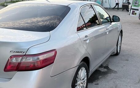 Toyota Camry, 2010 год, 860 000 рублей, 4 фотография