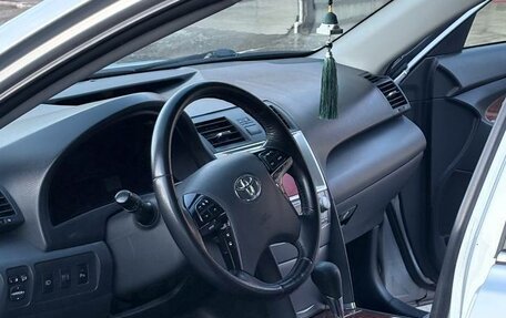 Toyota Camry, 2010 год, 860 000 рублей, 8 фотография