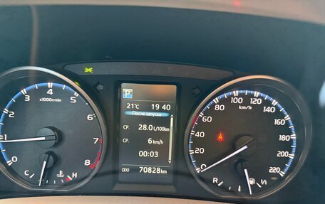Toyota RAV4, 2016 год, 2 450 000 рублей, 9 фотография
