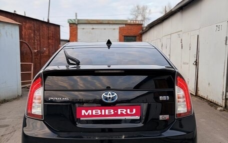 Toyota Prius, 2013 год, 1 200 000 рублей, 5 фотография