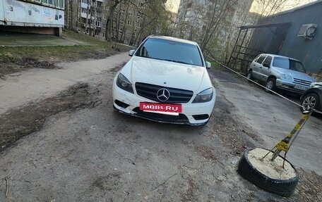 Mercedes-Benz C-Класс, 2010 год, 700 000 рублей, 13 фотография