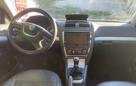 Skoda Octavia, 2011 год, 750 000 рублей, 9 фотография