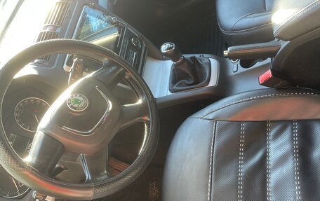 Skoda Octavia, 2011 год, 750 000 рублей, 11 фотография