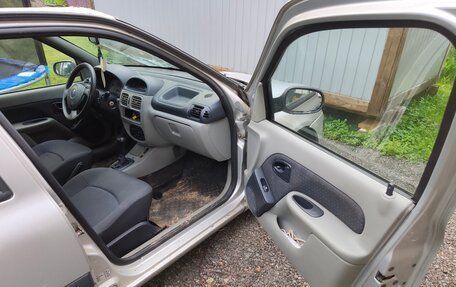 Renault Symbol I, 2005 год, 120 000 рублей, 2 фотография