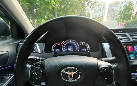 Toyota Camry, 2013 год, 9 фотография