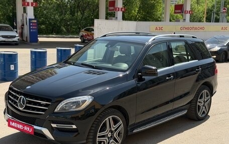 Mercedes-Benz M-Класс, 2013 год, 2 250 000 рублей, 2 фотография