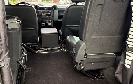 Land Rover Defender I, 2013 год, 5 900 000 рублей, 12 фотография