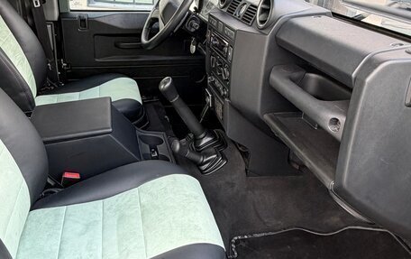 Land Rover Defender I, 2013 год, 5 900 000 рублей, 16 фотография