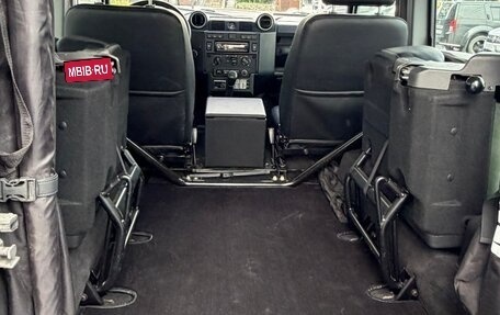 Land Rover Defender I, 2013 год, 5 900 000 рублей, 10 фотография