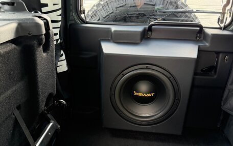 Land Rover Defender I, 2013 год, 5 900 000 рублей, 33 фотография