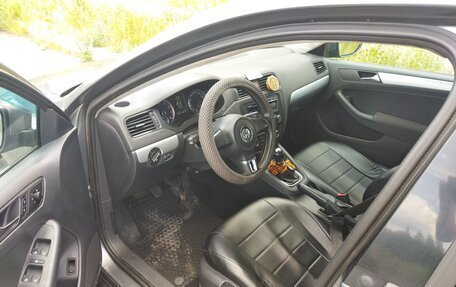 Volkswagen Jetta VI, 2012 год, 980 000 рублей, 3 фотография
