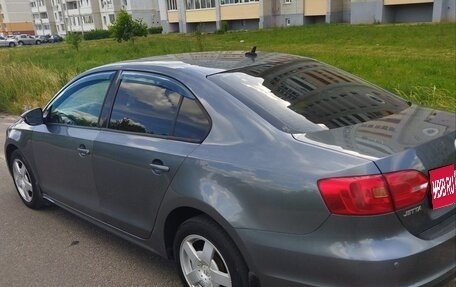 Volkswagen Jetta VI, 2012 год, 980 000 рублей, 2 фотография