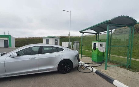 Tesla Model S I, 2017 год, 2 550 000 рублей, 4 фотография