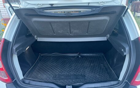 Renault Sandero I, 2011 год, 700 000 рублей, 19 фотография
