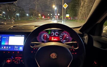 Alfa Romeo Giulietta, 2012 год, 1 333 000 рублей, 13 фотография