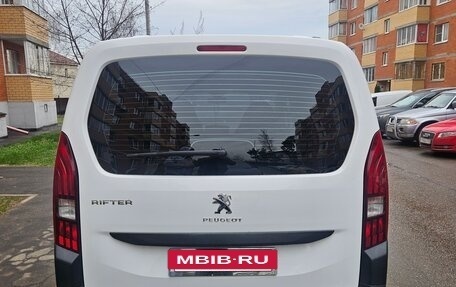 Peugeot Rifter I, 2020 год, 1 490 000 рублей, 4 фотография