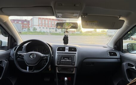 Volkswagen Polo VI (EU Market), 2016 год, 1 370 000 рублей, 8 фотография