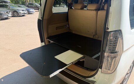 Hyundai H-1 II рестайлинг, 2019 год, 3 000 000 рублей, 18 фотография