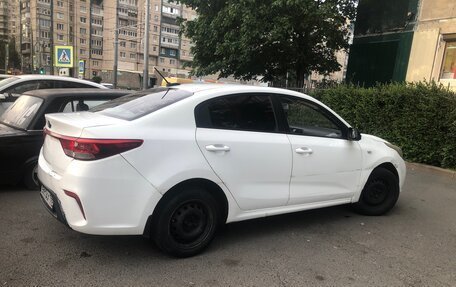 KIA Rio IV, 2018 год, 834 000 рублей, 4 фотография