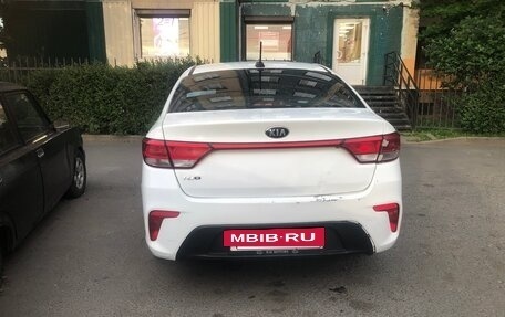 KIA Rio IV, 2018 год, 834 000 рублей, 3 фотография