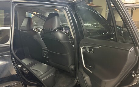 Toyota RAV4, 2020 год, 3 600 000 рублей, 2 фотография