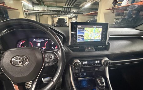 Toyota RAV4, 2020 год, 3 600 000 рублей, 5 фотография