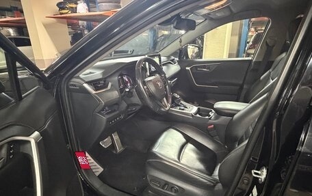 Toyota RAV4, 2020 год, 3 600 000 рублей, 8 фотография