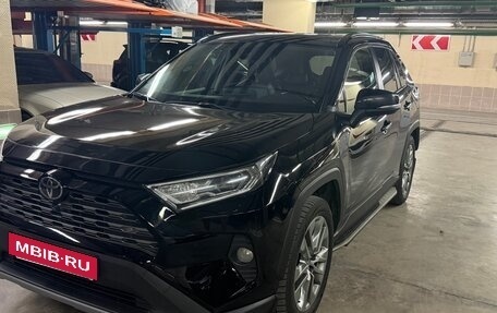 Toyota RAV4, 2020 год, 3 600 000 рублей, 16 фотография