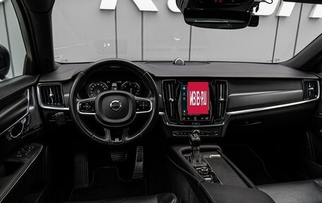 Volvo S90 II рестайлинг, 2020 год, 4 350 000 рублей, 6 фотография
