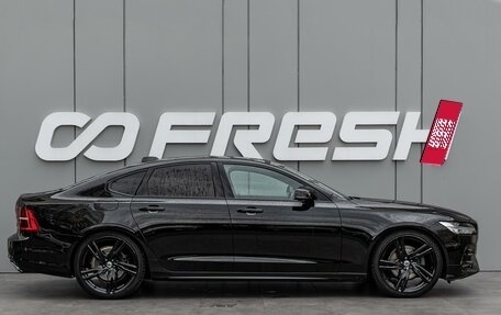 Volvo S90 II рестайлинг, 2020 год, 4 350 000 рублей, 5 фотография