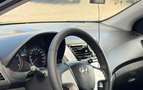 Hyundai Solaris II рестайлинг, 2011 год, 585 000 рублей, 18 фотография