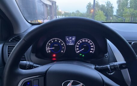 Hyundai Solaris II рестайлинг, 2013 год, 780 000 рублей, 8 фотография