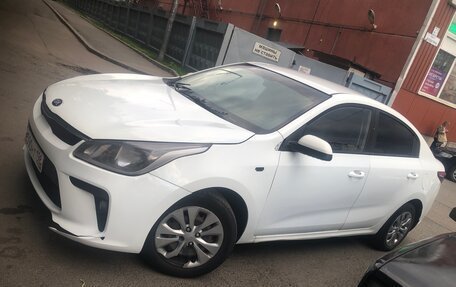 KIA Rio IV, 2018 год, 629 000 рублей, 3 фотография