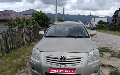 Toyota Avensis III рестайлинг, 2006 год, 690 000 рублей, 1 фотография