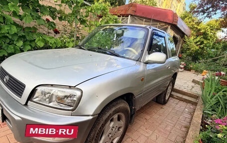Toyota RAV4, 1998 год, 550 000 рублей, 2 фотография