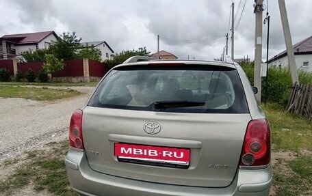 Toyota Avensis III рестайлинг, 2006 год, 690 000 рублей, 2 фотография
