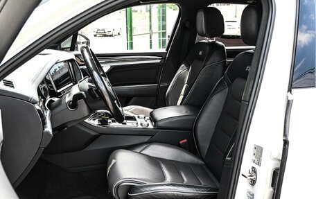 Volkswagen Touareg III, 2018 год, 3 899 000 рублей, 12 фотография