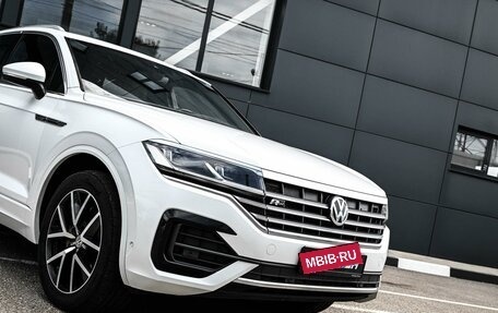 Volkswagen Touareg III, 2018 год, 3 899 000 рублей, 6 фотография