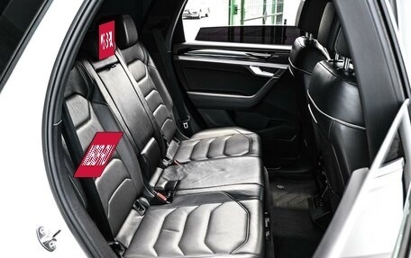 Volkswagen Touareg III, 2018 год, 3 899 000 рублей, 9 фотография